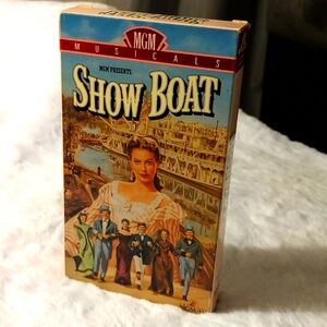 💵2/$10 Bundle and Save💵 VHS| Showboat MGM Musical
